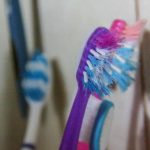 saadan-forvandler-du-en-gammel-tandboerste-til-en-vigtig-allieret.jpg